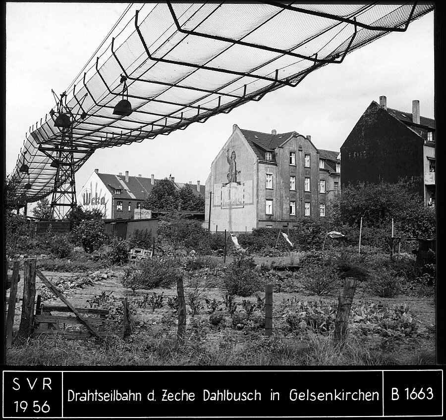 Drahtseilbahn der Zeche Dahlbusch, Gelsenkirchen, 1955, Foto: Reinhard Ewert. 1. Preis des SVR-Fotowettbewerbs